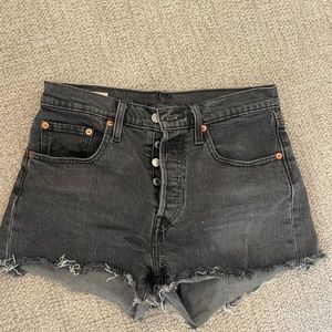 Levi’s 501 jean shorts